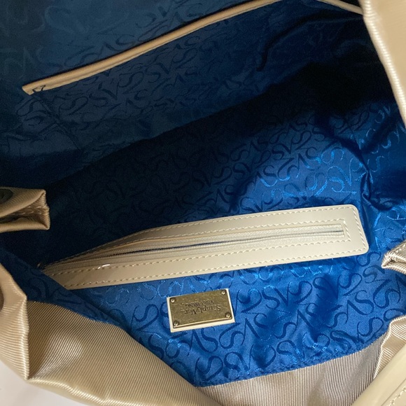 Vera Wang SimplyVera Champagne Satin Shoulder Bag withh patent leather strap - Picture 7 of 10